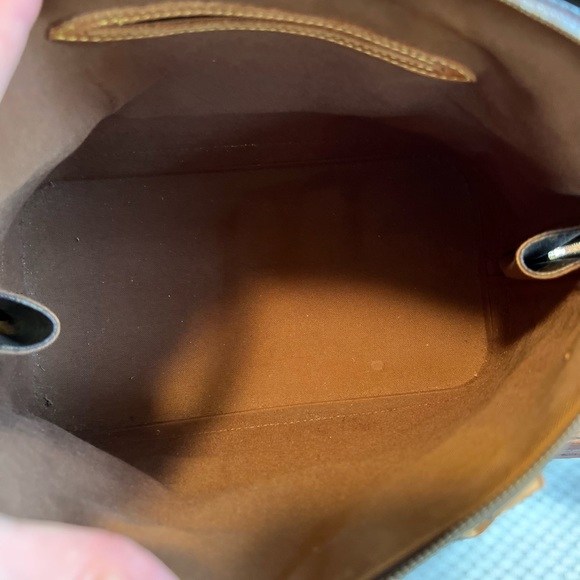 Louis Vuitton Alma PM - Picture 9 of 12